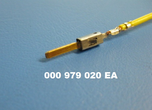 000979020EA - Провод (сечение 0.5mm) c 2-мя плоскими разъемами (мама) 1.5mm 000979020EA - Провод (сечение 0.5mm) c 2-мя плоскими разъемами (мама) 1.5mm