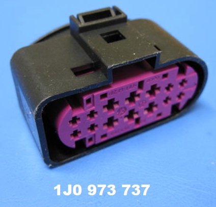 1J0973737 - Корпус плоского разъема с фиксатором контактов 1J0973737 - Корпус плоского разъема с фиксатором контактов